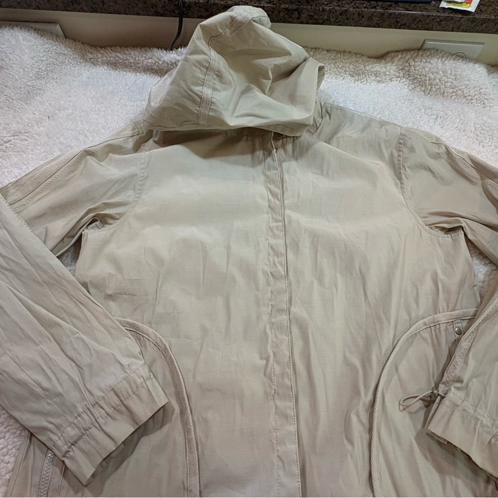 UTEX DESIGN | Beige Hooded Jacket | Size LARGE